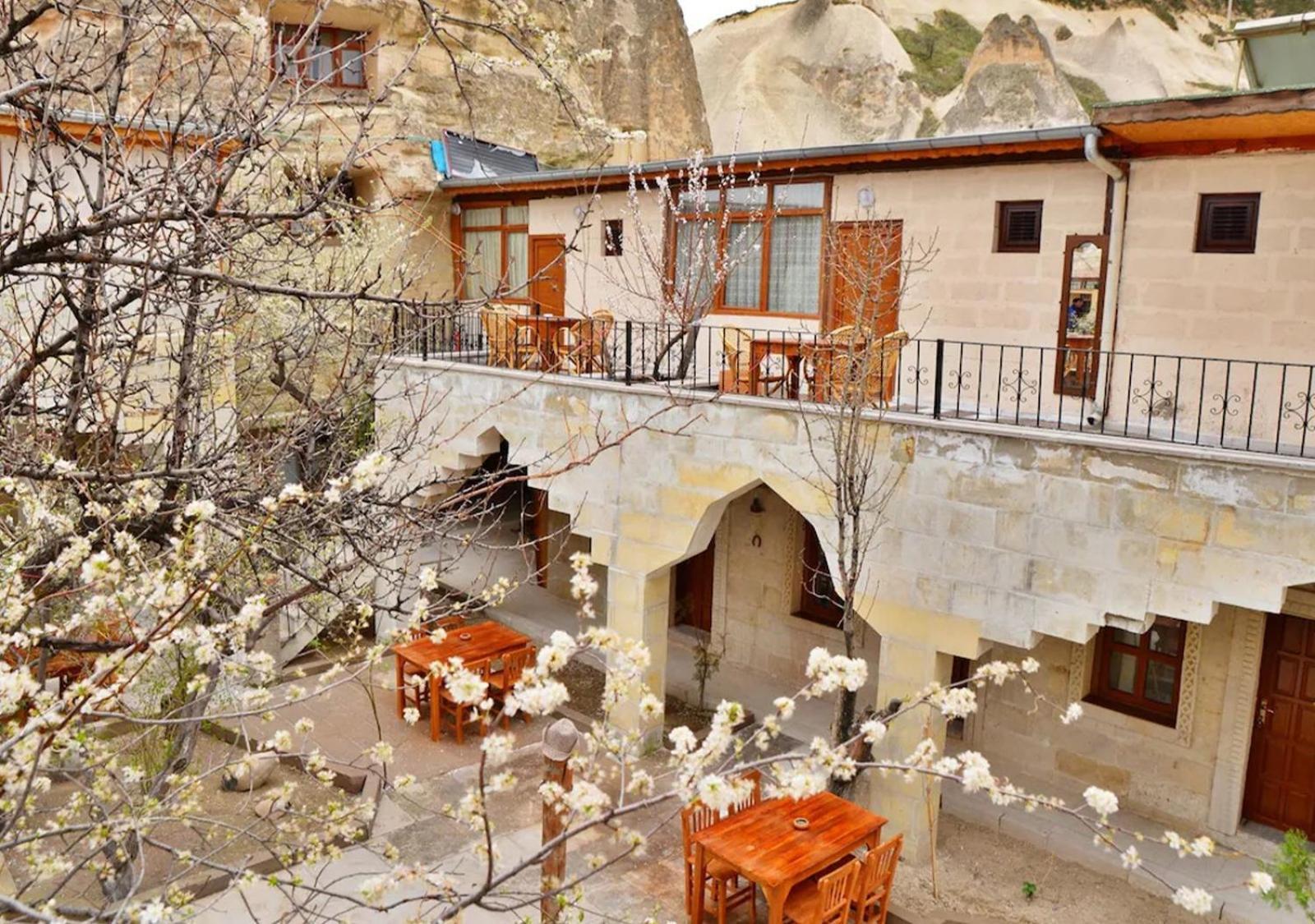 Peri Cave Hotel Гореме Экстерьер фото